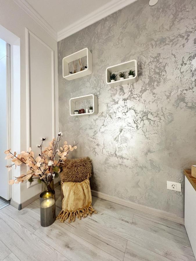 Studio 118 - A Luxury Place,10Min Walk To City Center Timisoara Luaran gambar